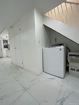 2nd image of 68-25 Groton St Floor 1