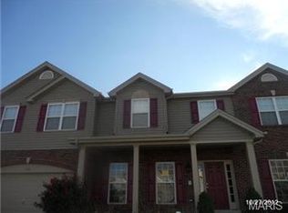 4362 Ventura Place Dr, Saint Louis, MO 63128