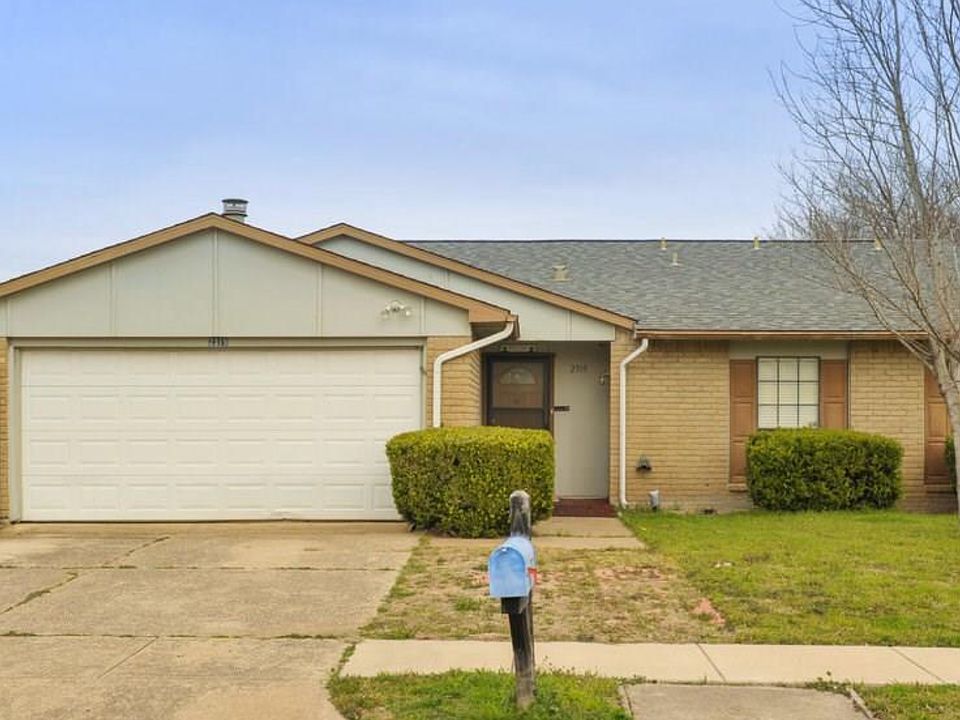 1st image of 2319 Pennington Dr