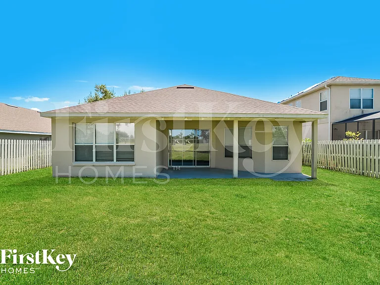 14330 Estrella Dr — Photo 14