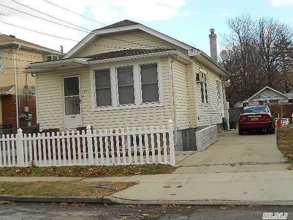2nd image of 133 Benson Ave
