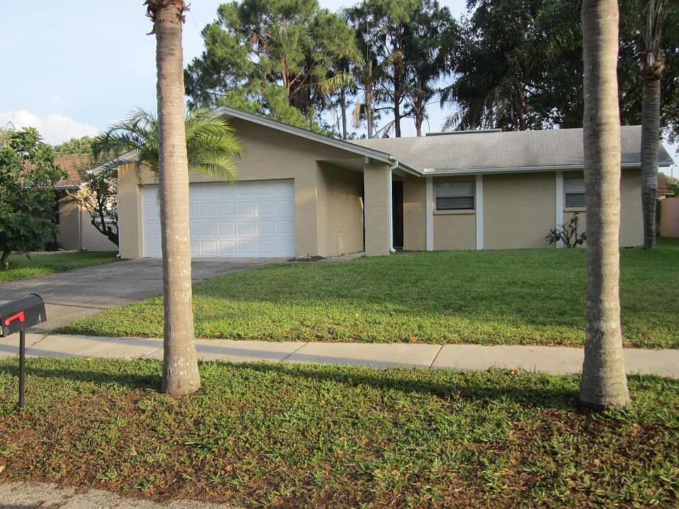 1st image of 1647 Amberlea Dr S