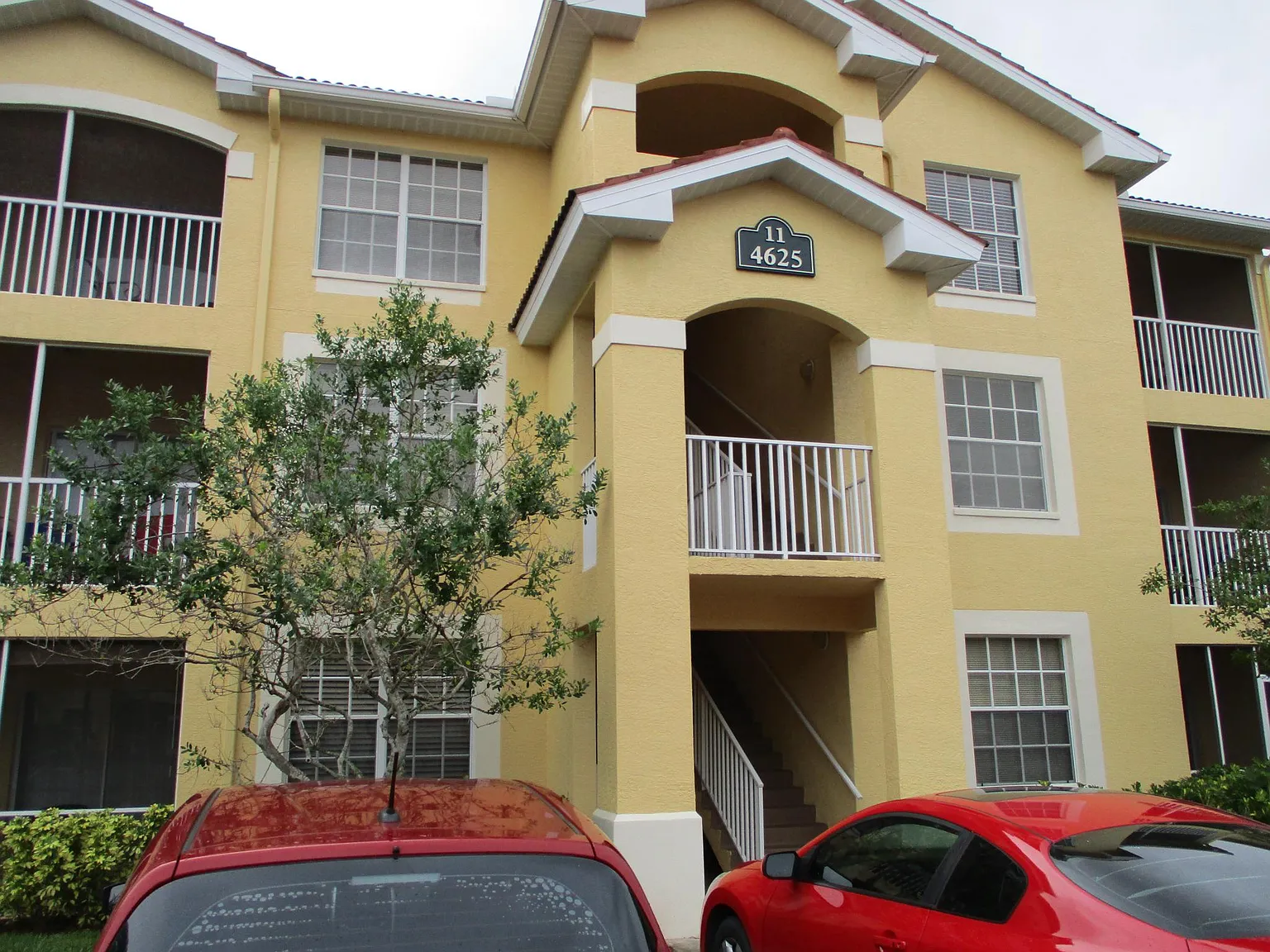 2 bed, 950 sqft, $2,000 — Photo 3