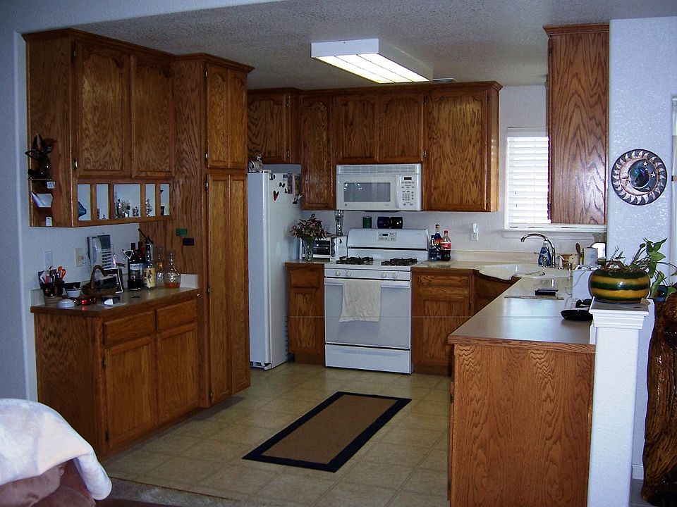 2nd image of 1085 Shadow Mountain Dr