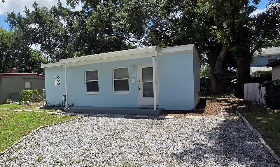 131 Lemon Ln