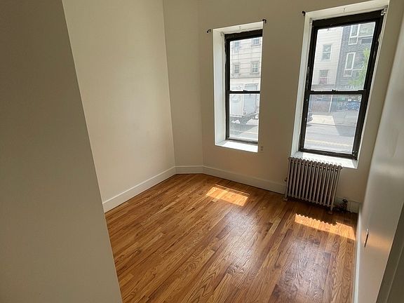 3rd image of 621 Metropolitan Ave #4A