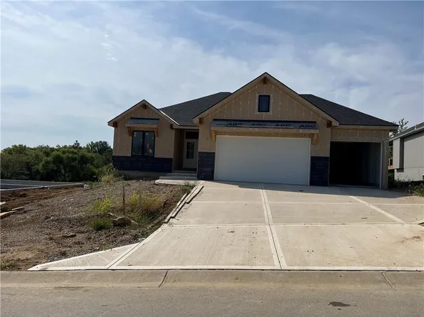 4905 NE 88th St, Kansas City, MO 64156