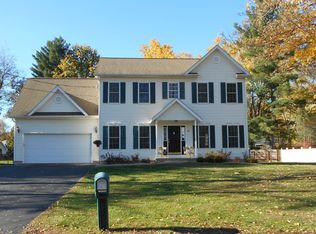 12 Havenbrook Dr, Glenville, NY 12302