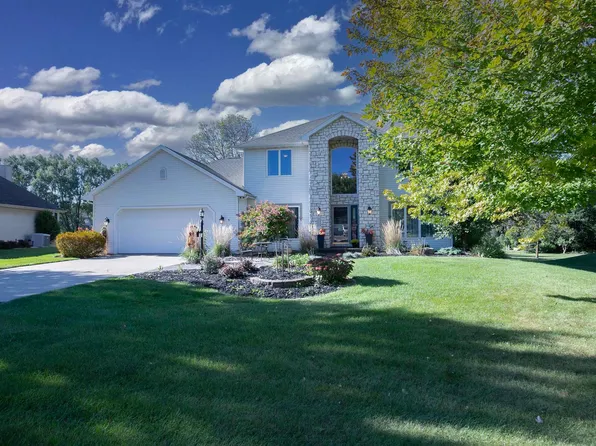 W2505 Fieldside Ct, Appleton, WI 54915