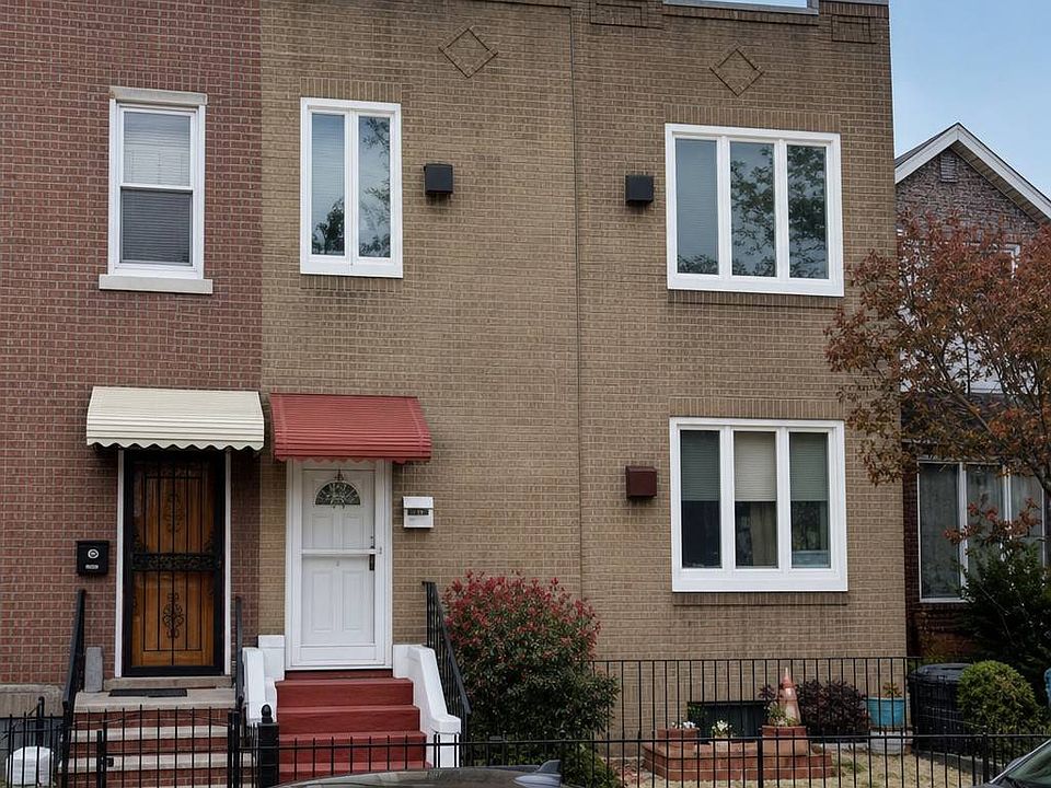 1st image of 222 Avenue V