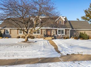 1001 E Polk St, Morton, IL 61550