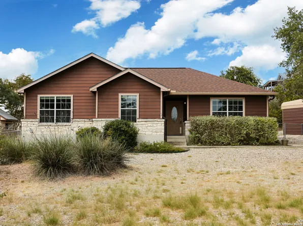 105 Walnut Way, Boerne, TX 78006