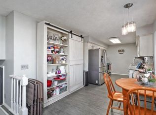 1721 W Katella St, Springfield, MO 65807