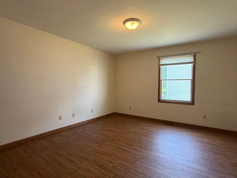 218 Stonewall Ct — Photo 8