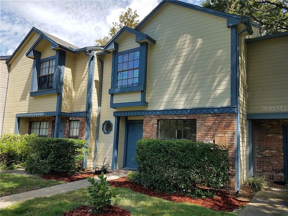 1st image of 2983 Embassy Ct