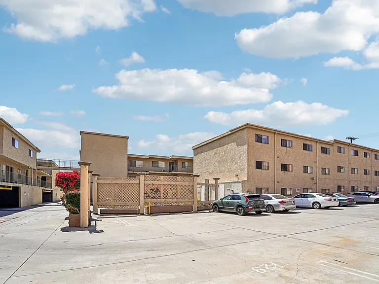 Marlindo Apartments — Photo 8