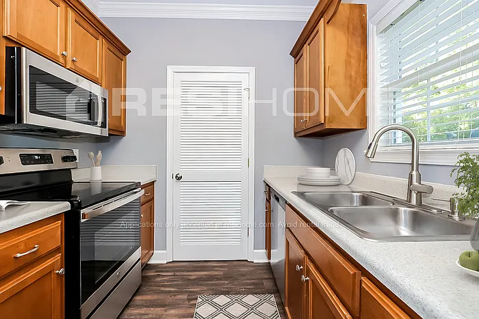 2 bed, 2.0 bath, 1194 sqft, $1,760 — Photo 3
