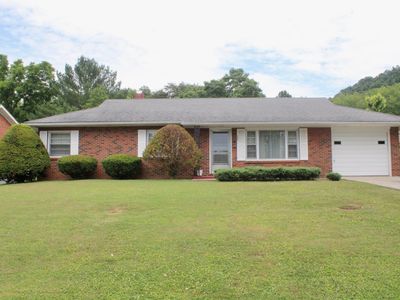 520 Elizabeth St, Irvine, KY, 40336