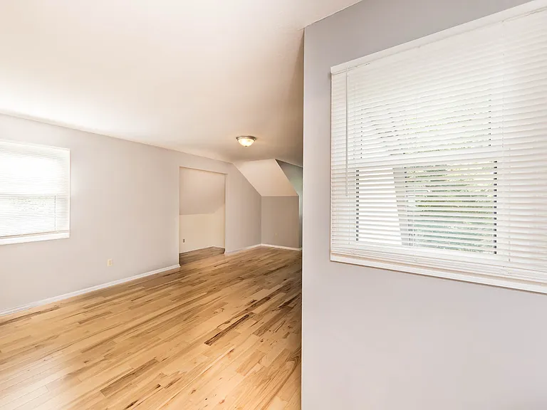 6674 Willow Grove Ln — Photo 18