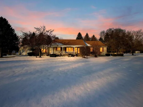 20350 Old 205, Edwardsburg, MI 49112