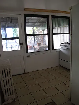 Rented by Zone Corp | media 35