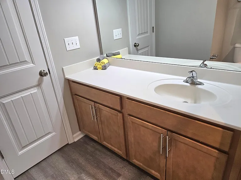 72 E Grove Point Dr — Photo 13