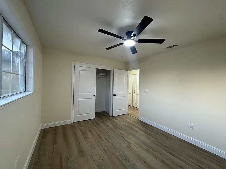 13000 Lorenzo Ct — Photo 27