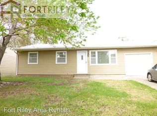 906 Highland Dr, Junction City, KS 66441