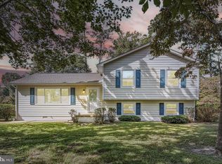 1247 S Glebe Rd, Montross, VA 22520