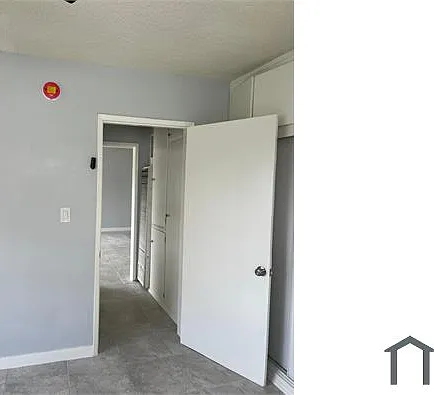 327 S Alexandria Ave — Photo 4
