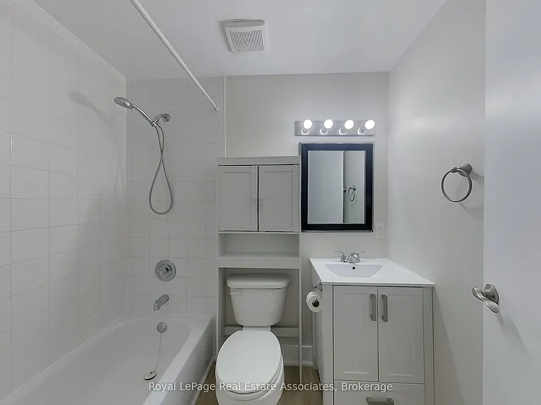 35 Breckenridge Dr #30 — Photo 36