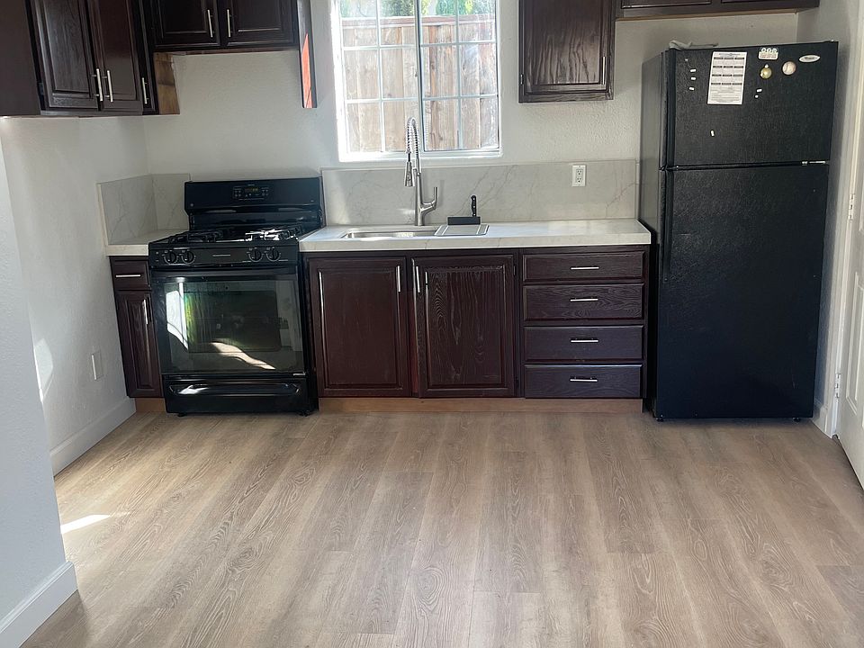 1st image of 65 Wright Ave #1