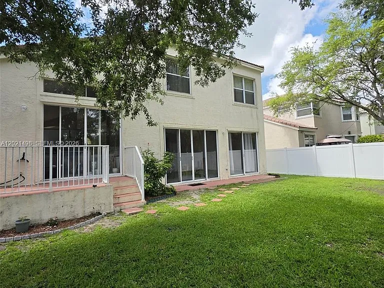 16801 SW 49th Ct — Photo 17