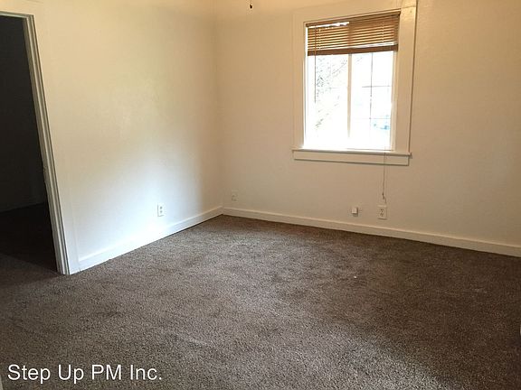 2nd image of 721 Barretta St
