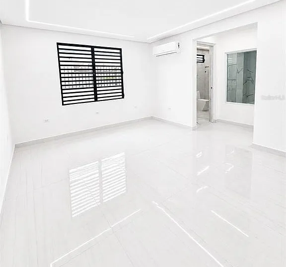 Santa Teresita 2204 Mcleary St — Photo 15