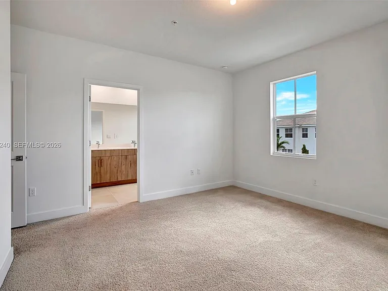 129 SW 171st Way — Photo 22