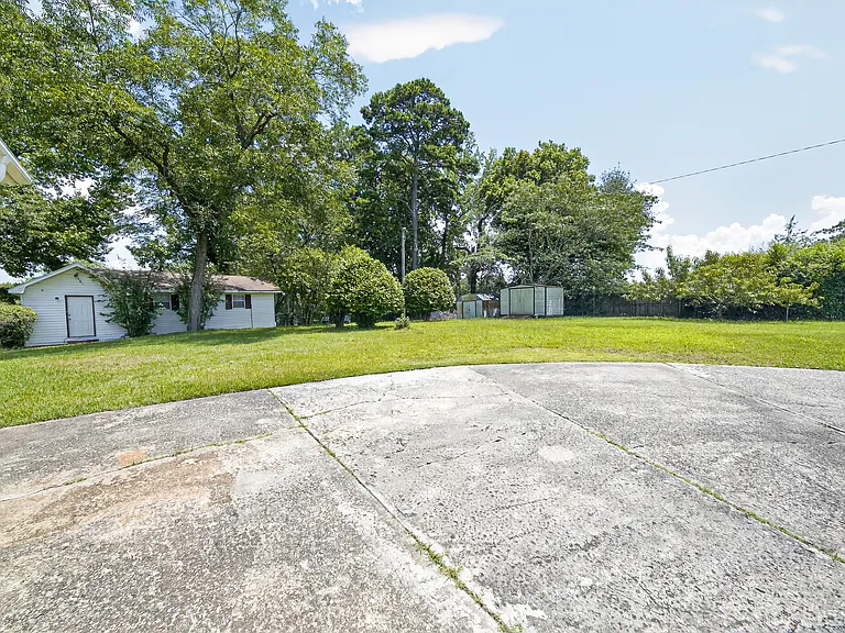 606 Harper Rd — Photo 8