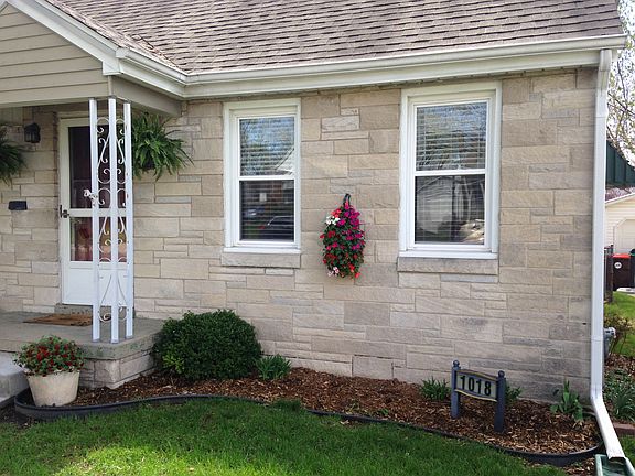 3rd image of 1018 E Richwoods Blvd