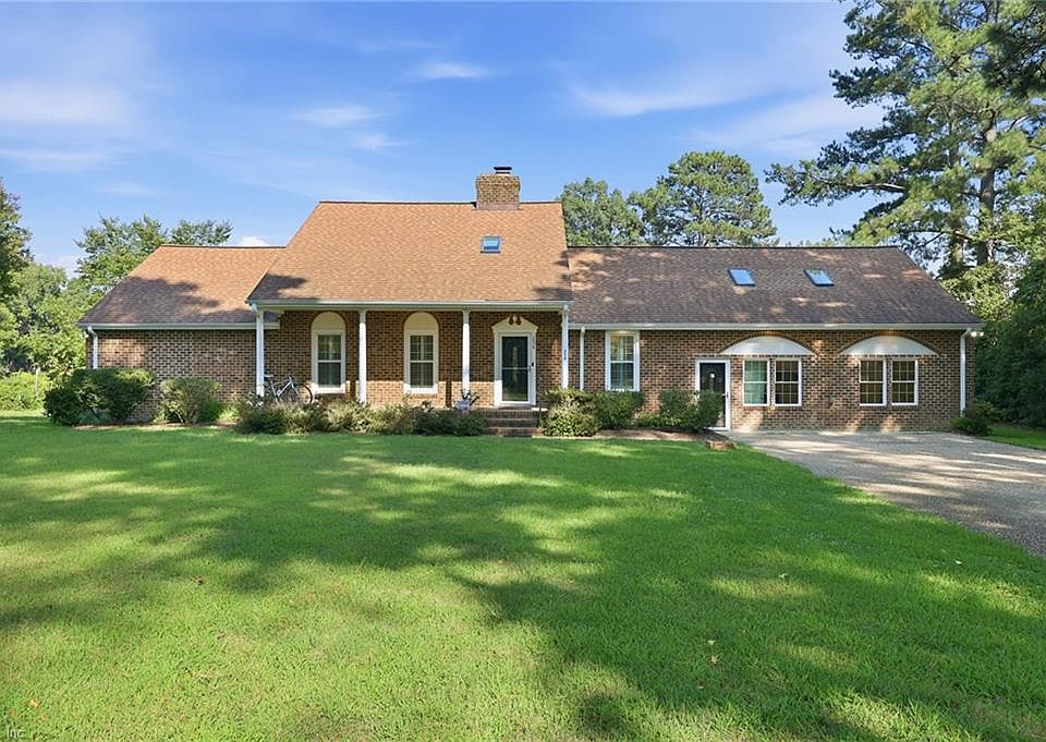 1st image of 236 Robanna Dr
