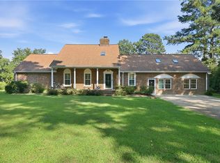 236 Robanna Dr, Seaford, VA 23696