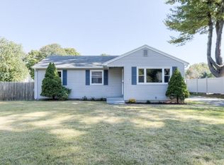 19 Bridge St, Wilbraham, MA 01095