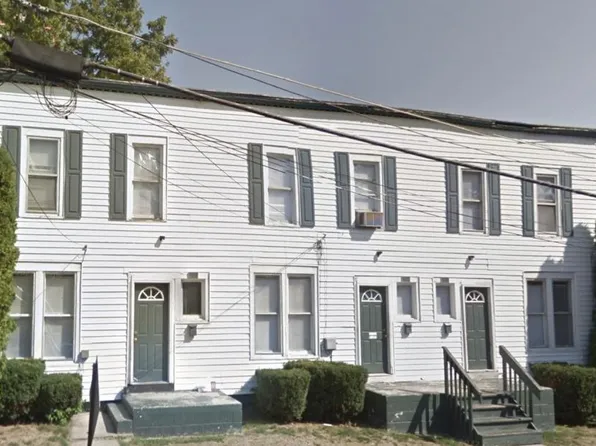 508 W Pleasant St, Freeport, IL 61032