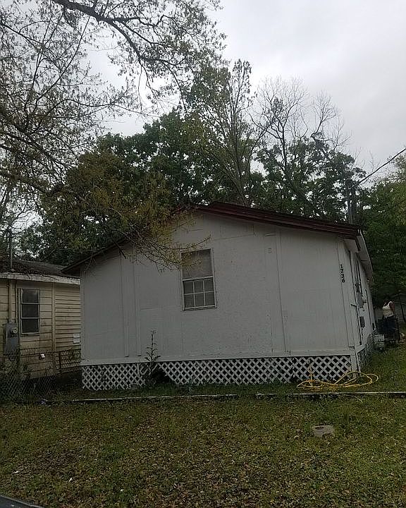 1st image of 1736 W 29th St