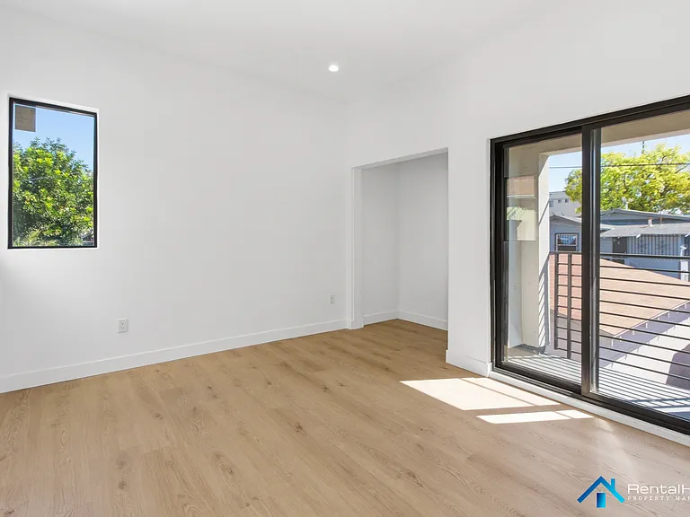 326 N La Fayette Park Pl — Photo 13
