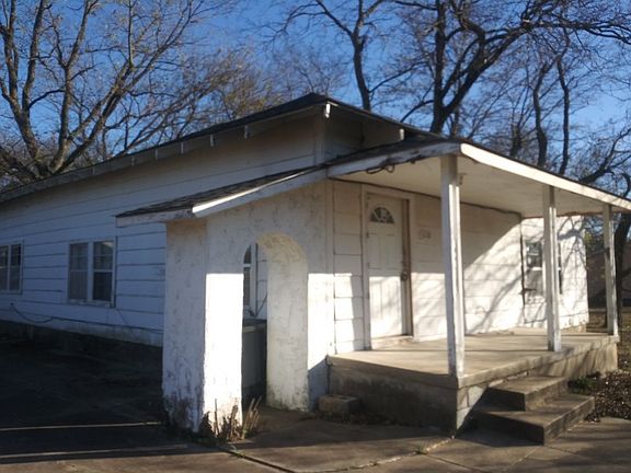 3rd image of 118 N Vann St