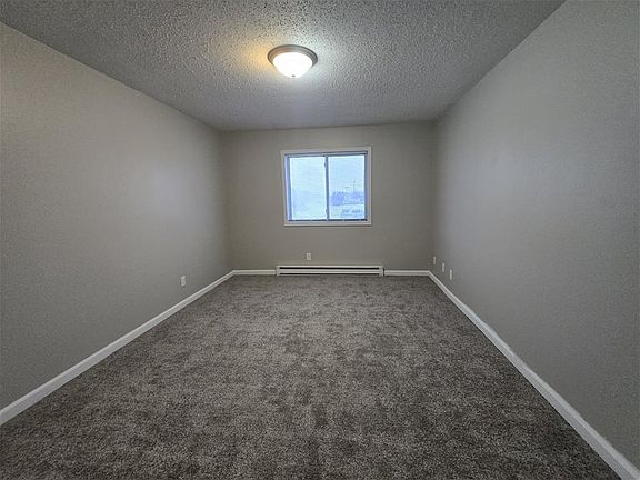 5th image of 3011 S 17th St #209