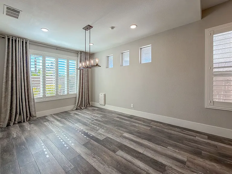 3025 Scenic Valley Way — Photo 9
