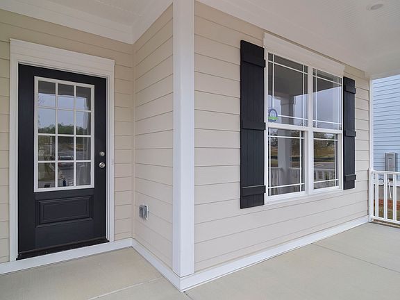 These photos are representative of this floor plan, but all options may not be available in every co