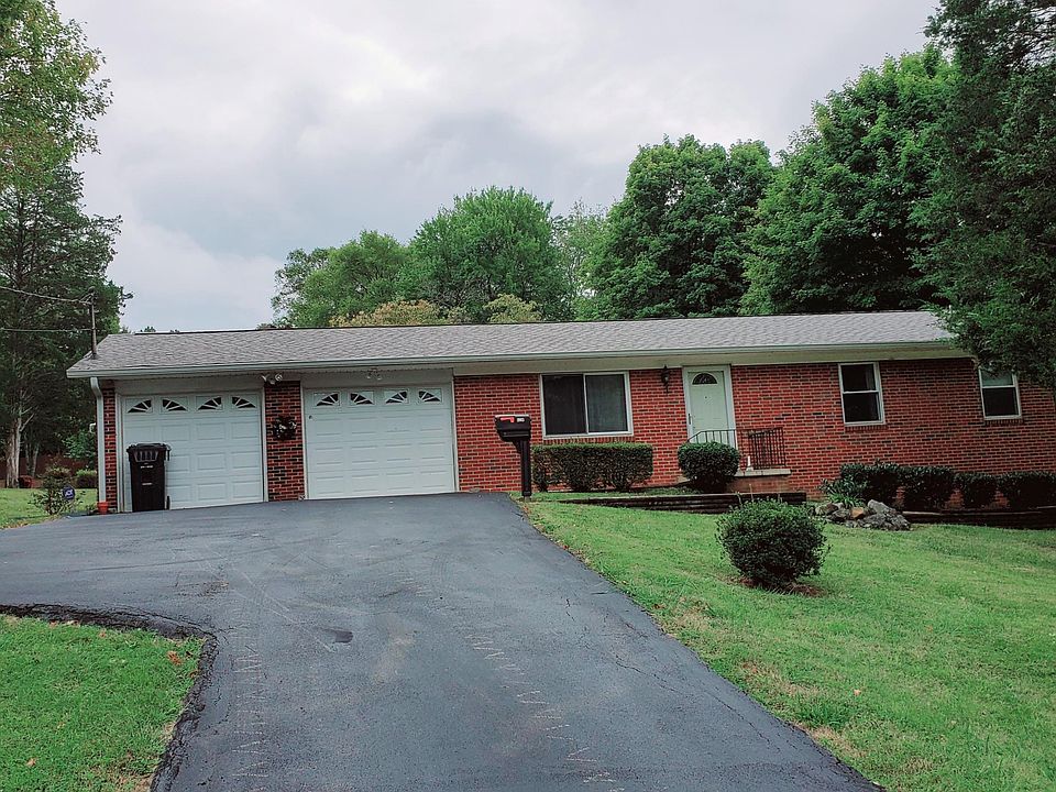 1st image of 6208 Lonas Dr #2