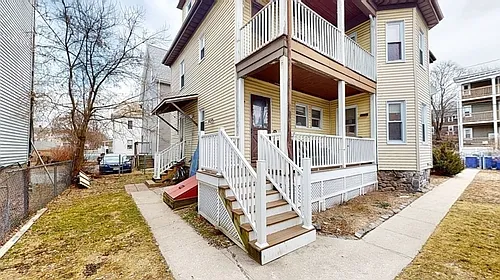 10 Fairbanks St Photo 1